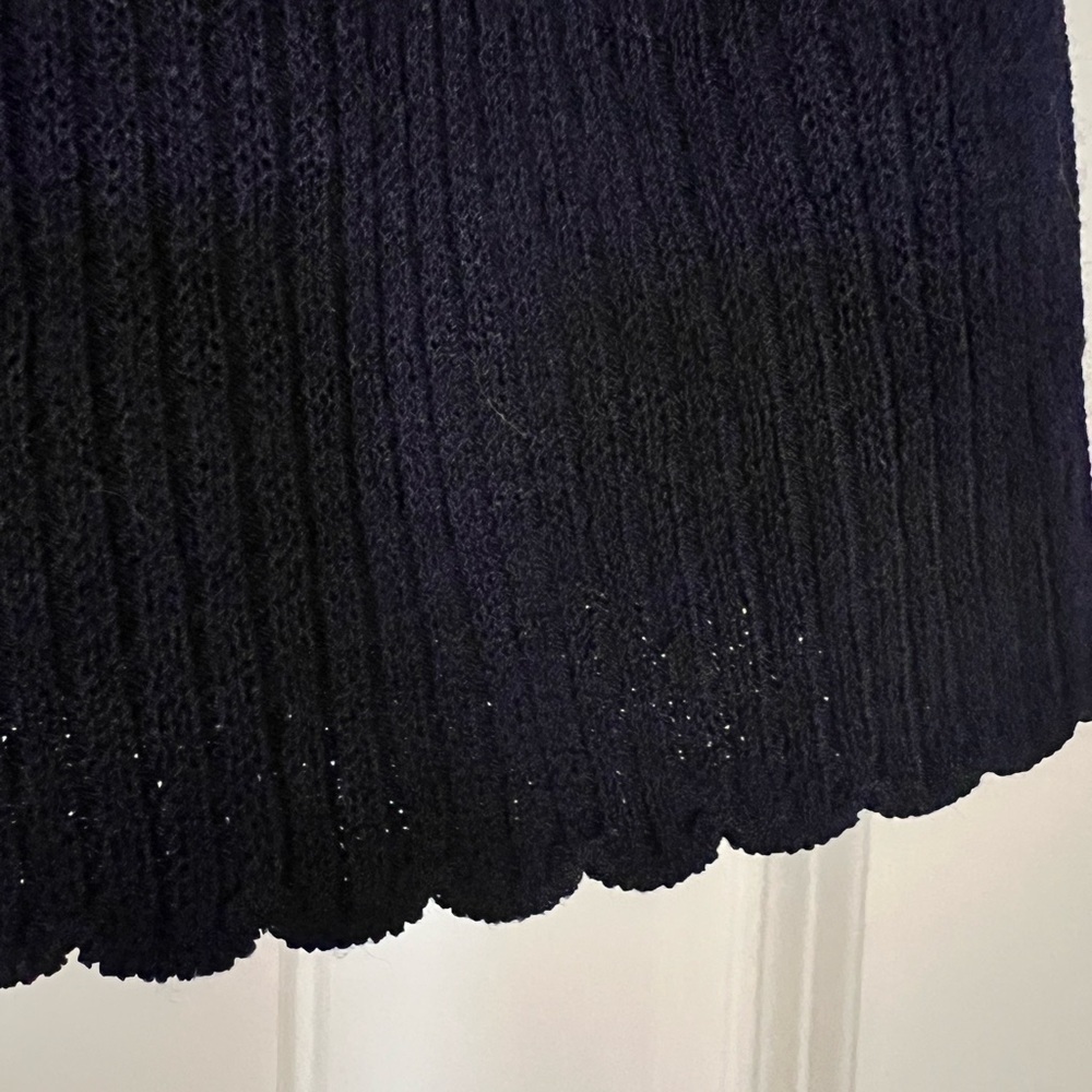 St. John Basics Ribbed Knit Top – Navy Blue | Size Large - Picture 4 of 7